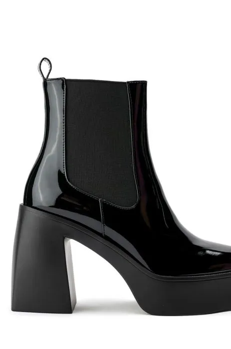 CHERRY-BLACK PLATFORM BOOTIE