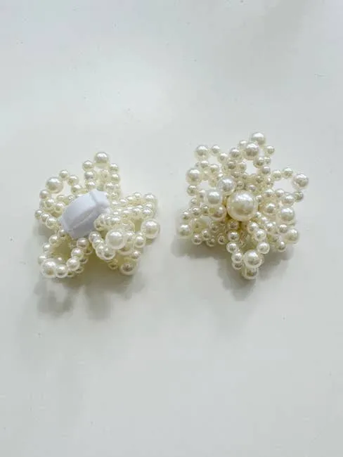 Evie Clip | Pearl Beaded Flower Set