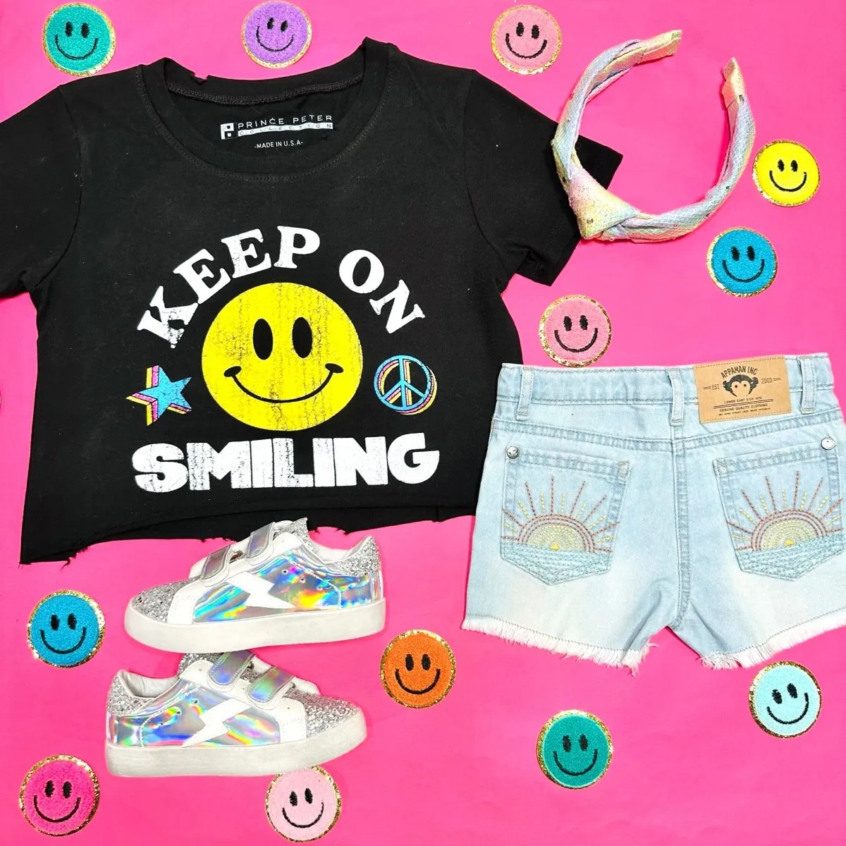 KEEP ON SMILING CROP TSHIRT