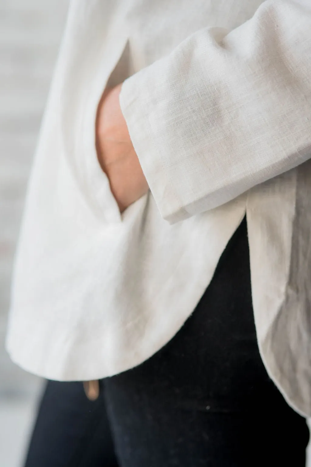 Lightweight Pocket Tunic Button Up