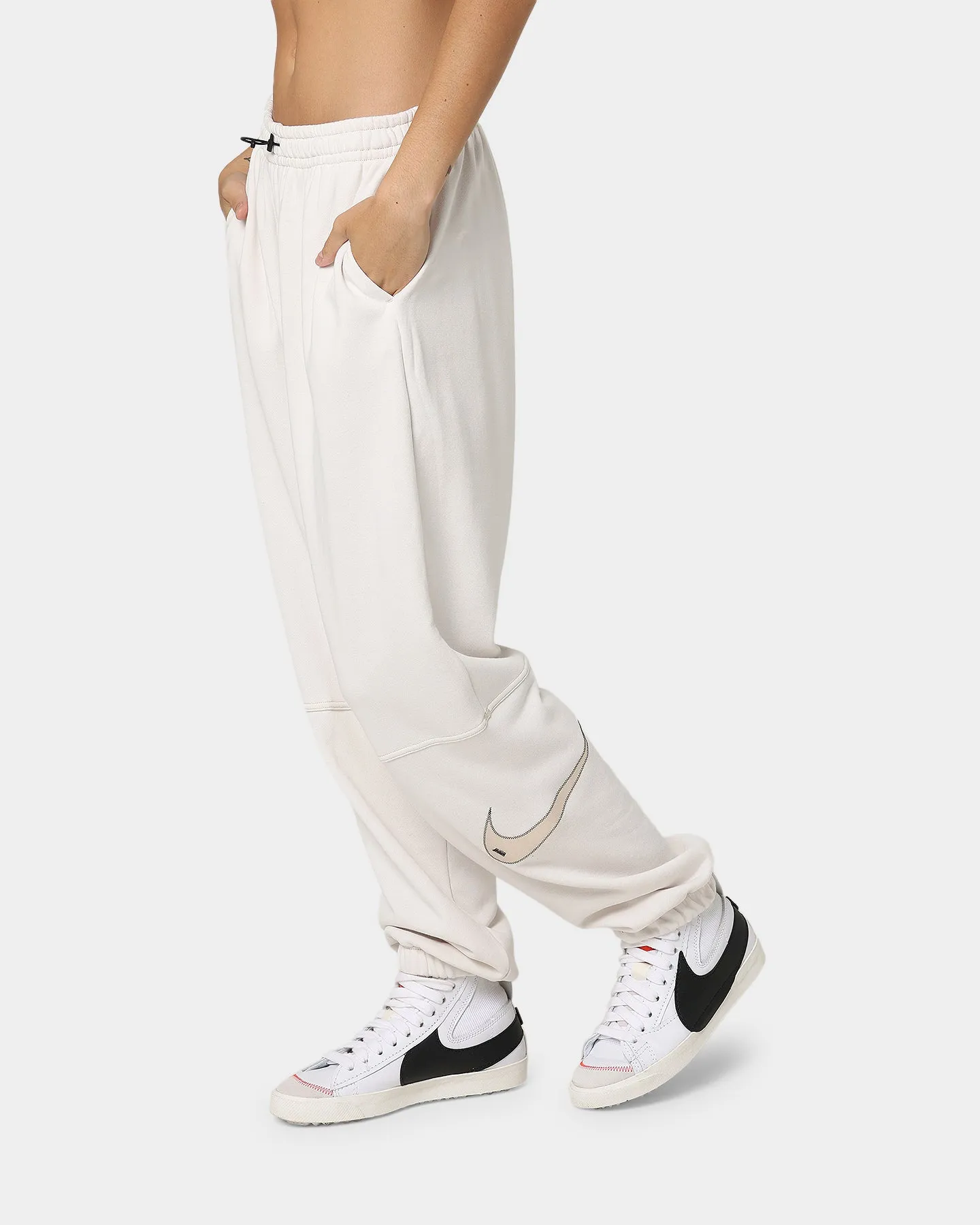 Nike Women's Sportswear Swoosh High-Rise Joggers Phantom