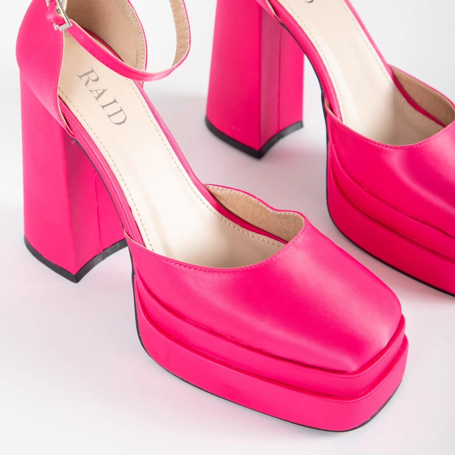 RAID Aamira Platform Heel in Pink