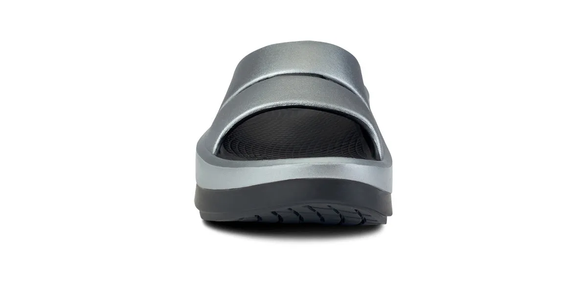 Women's OOmega OOahh Stacked Sandal - Basalt